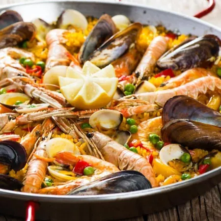 Al-114 - - Alcazaba Lagoon 2 Bed Estepona