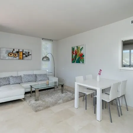 Al-114 - - Alcazaba Lagoon 2 Bed Apartment
