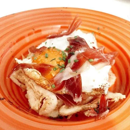 Al-114 - - Alcazaba Lagoon 2 Bed Apartment *